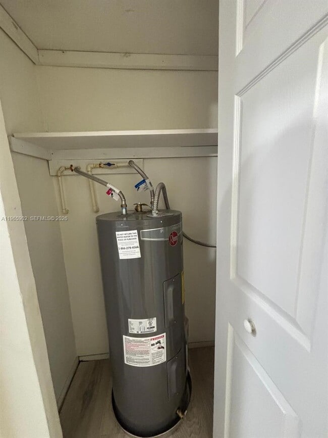 Building Photo - 200 NW 13th St