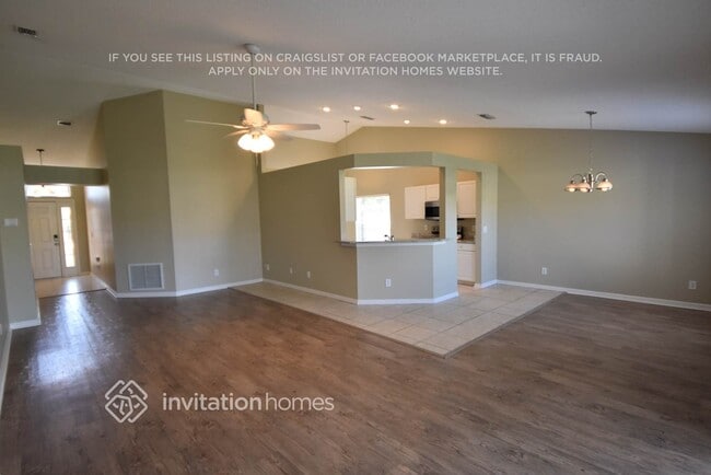 Building Photo - 4635 Sanibel Way