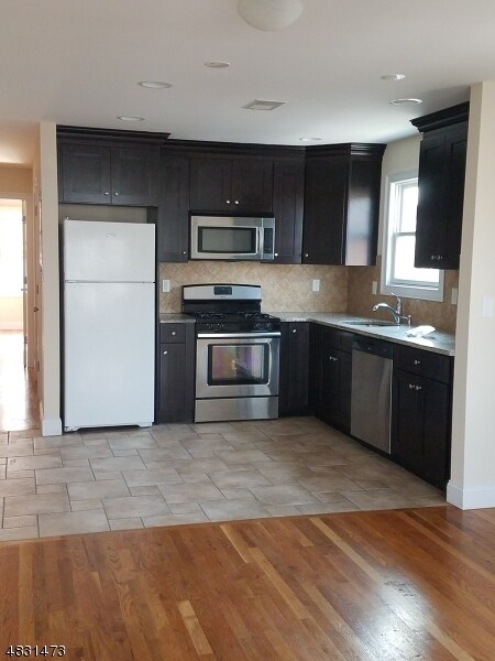 Building Photo - 201 Manor Ave