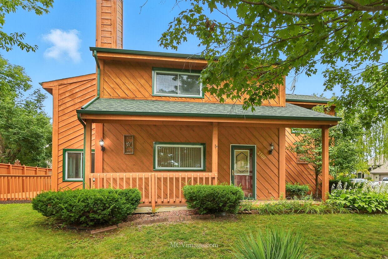 Foto principal - 2101 Babst Ct