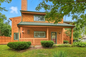Building Photo - 2101 Babst Ct