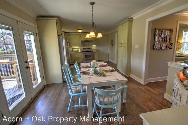 Building Photo - 4 br, 2.5 bath House - 902 Brandon Rd
