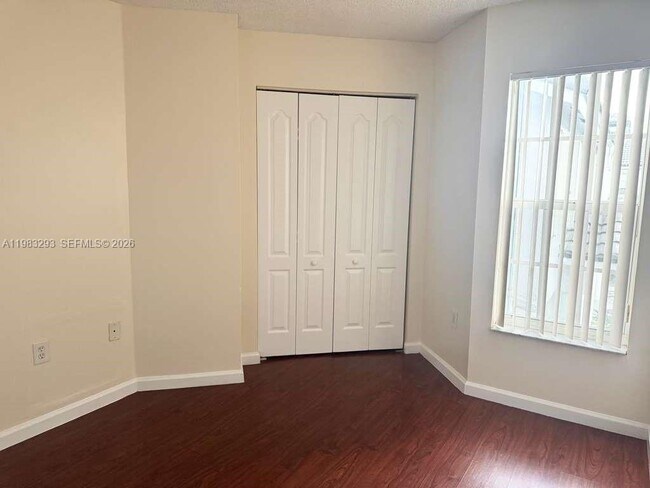 Foto del edificio - 14051 SW 120th Ct