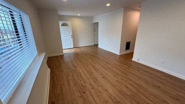 Building Photo - 1688 11th Ave