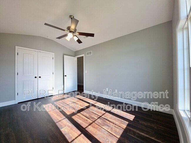 Foto del edificio - 106 John Davis Dr