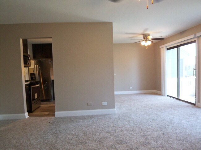 Foto del edificio - 1517 7 Pines Rd