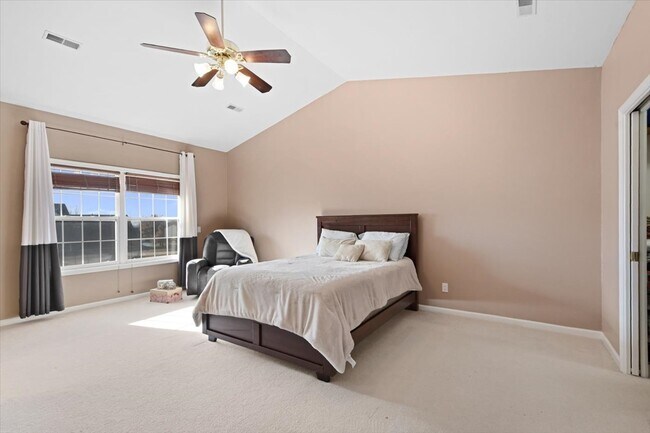 Building Photo - 2707 Pine Valley Dr