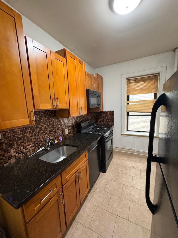 Building Photo - 5 Laidlaw Ave