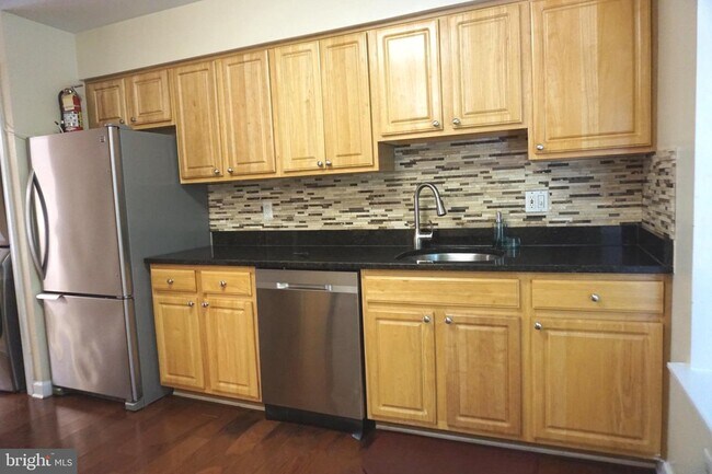 Building Photo - 4009 Chesterwood Dr