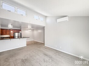 Building Photo - 5402 Balboa Arms Dr