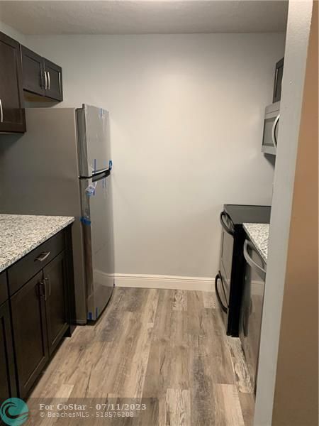 Foto principal - 6507 Winfield Blvd