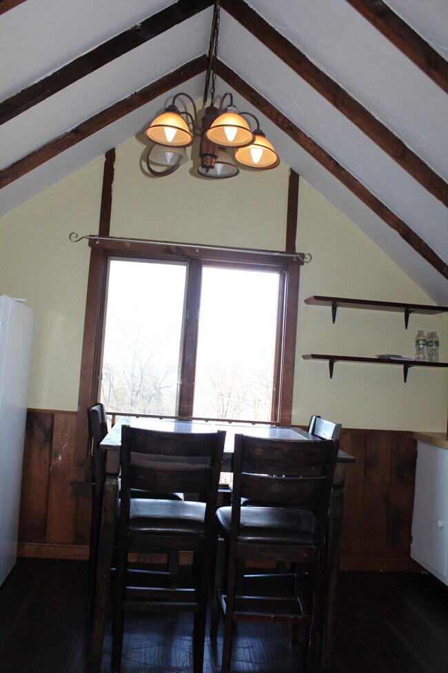 Kitchen - 508 N Washington St