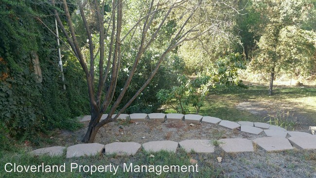 Foto del edificio - 1200 River Bluff Dr