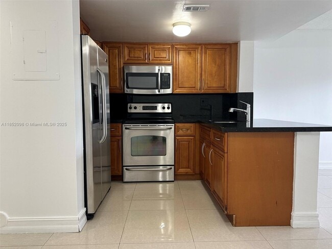 Foto del edificio - 8540 NW 6th Ln