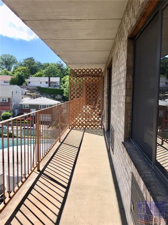 687 Bronx River Rd Unit 5C, Yonkers, NY 10704 Condo for Rent in