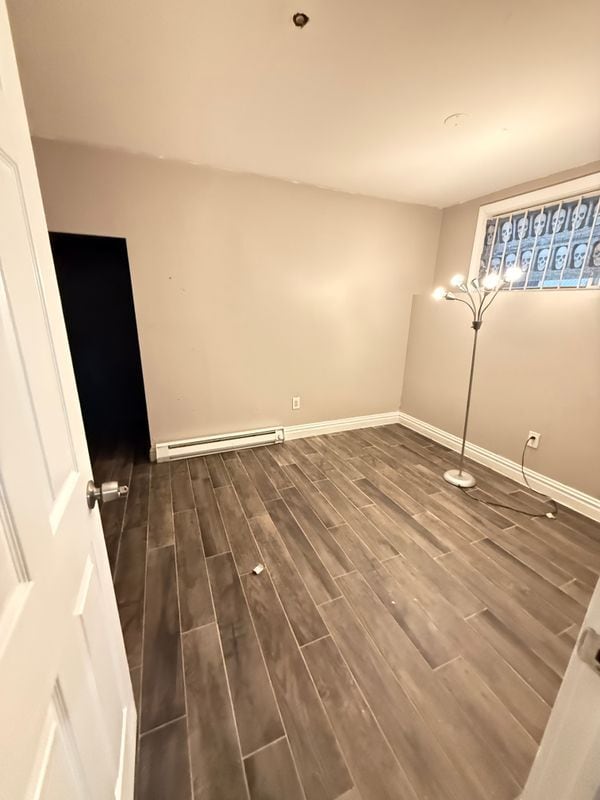 Building Photo - 360 Netherland Ave