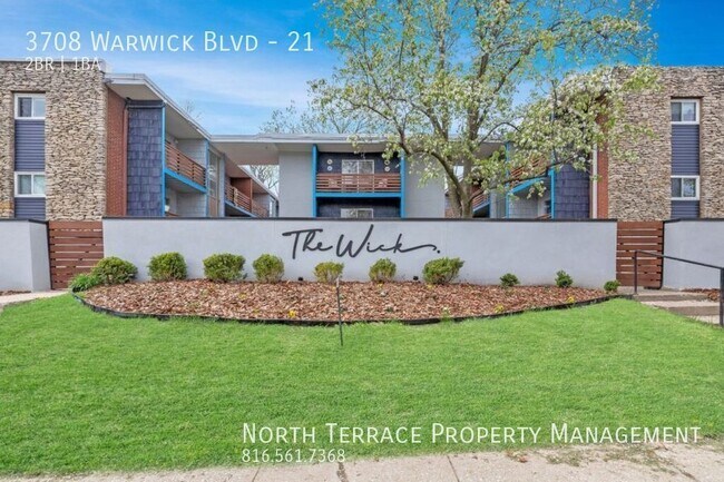 Building Photo - Updated 2BR in Hyde Park with W/D and Balcony