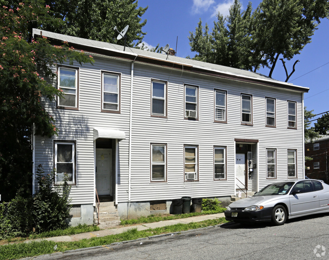 Primary Photo - 111-113 N 8th St