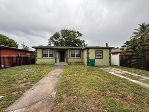 Building Photo - 2010 NW 55th Terrace