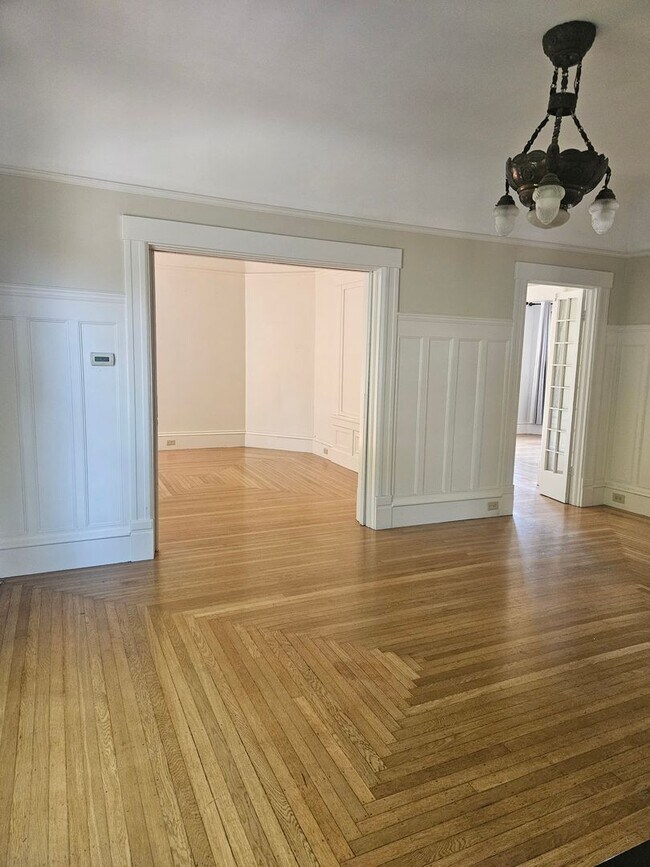 Foto del edificio - Charming Vintage Home Steps from Downtown Santa Cruz