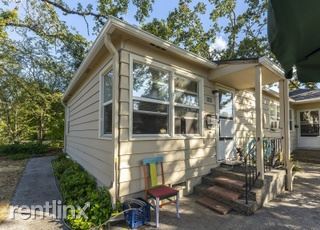 Building Photo - 2 br, 3 bath House - 5283 Broadway St