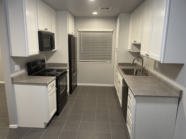Foto del edificio - 3511 E Baseline Rd