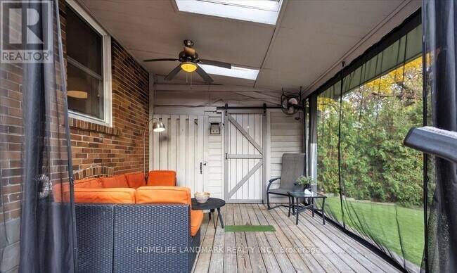 Building Photo - 27 Craigmore Crescent