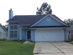 Building Photo - 109 S Forest Dr