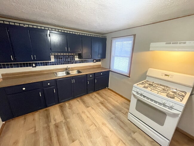 Foto del edificio - 2BR Eastside House