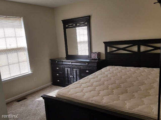 Foto del edificio - 5 br, 2.5 bath House - 105 Oldham Way