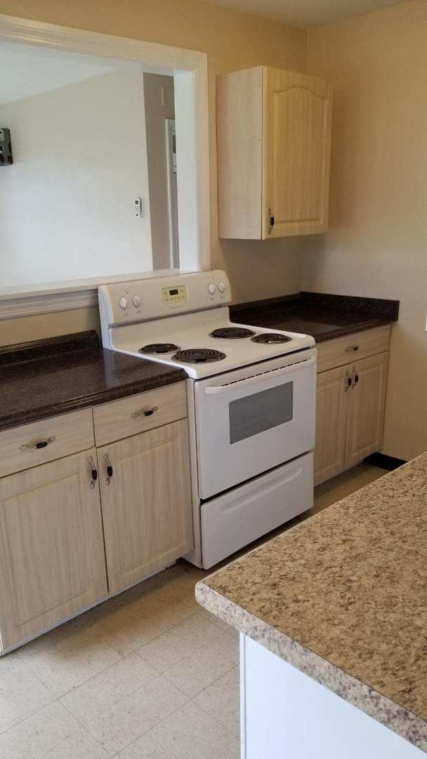 Foto del edificio - 2 Bed 1 Bath Home Pet Friendly Large Fence...