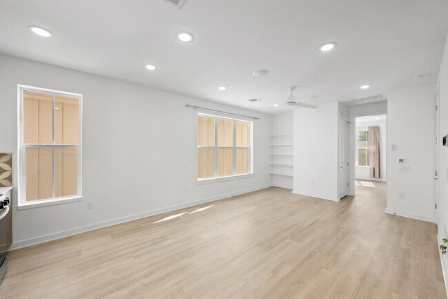 Foto del edificio - 2624 Metcalfe Rd