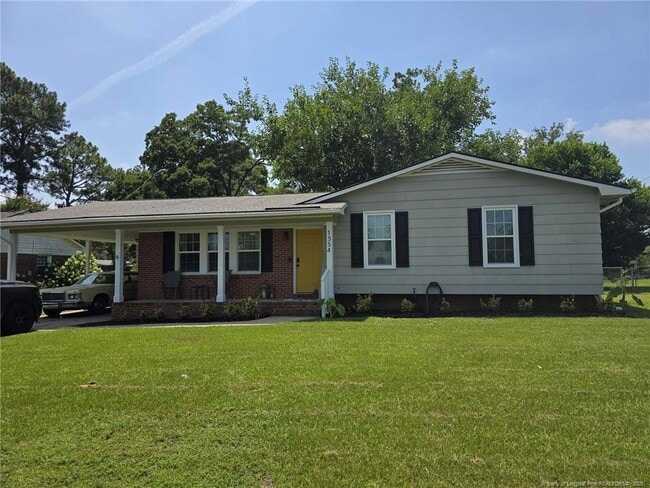 Building Photo - 1354 Camelot Dr
