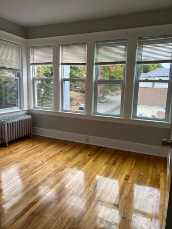 20 Lakewood St Unit 3, Worcester, MA 01603 Room for Rent in Worcester