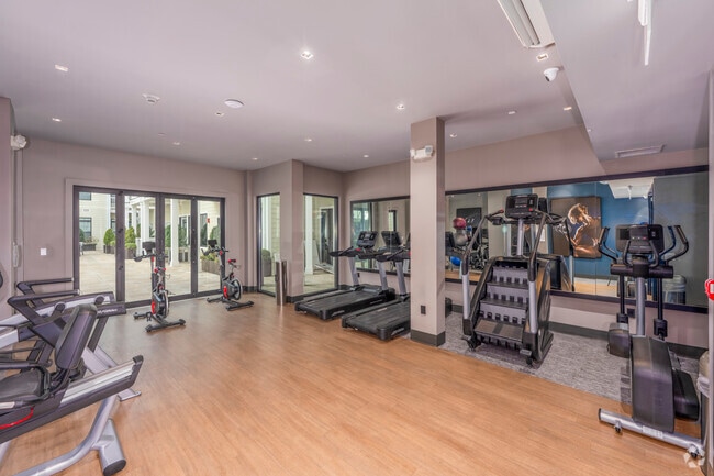 Fitness Center - The Promenade at Lynbrook