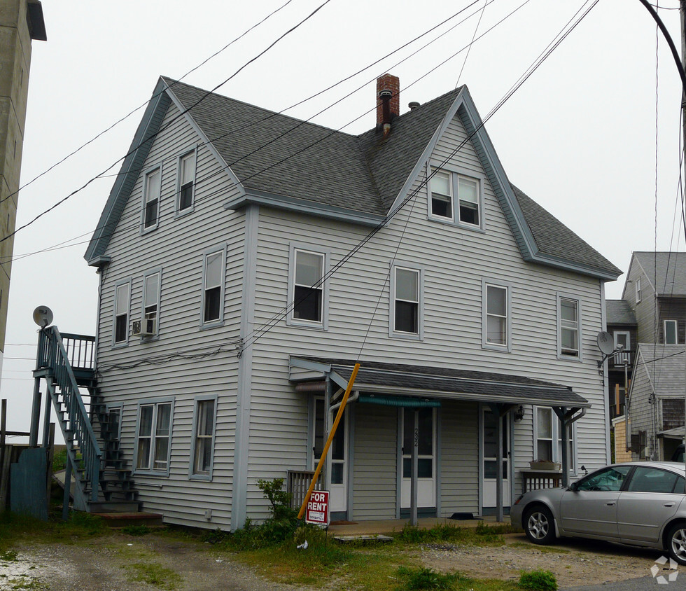 Building Photo - 232 Ocean St