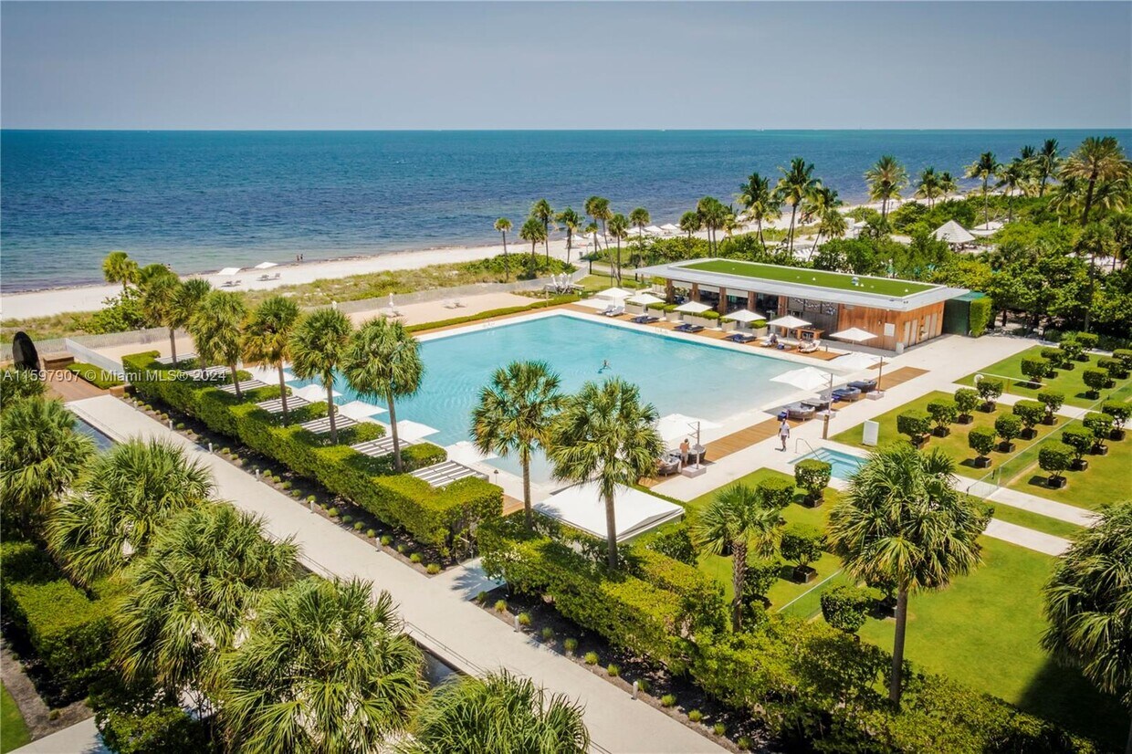 Primary Photo - 350 Ocean Dr