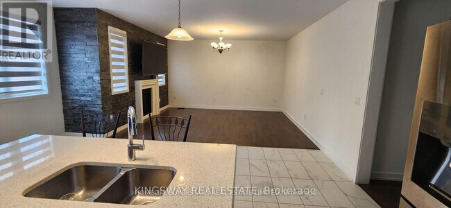 Building Photo - 74 Russell Creek Dr
