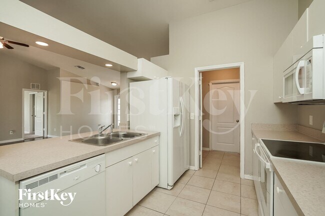 Building Photo - 3208 9th St W