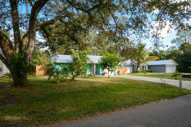 Building Photo - 2386 28th Ave SW