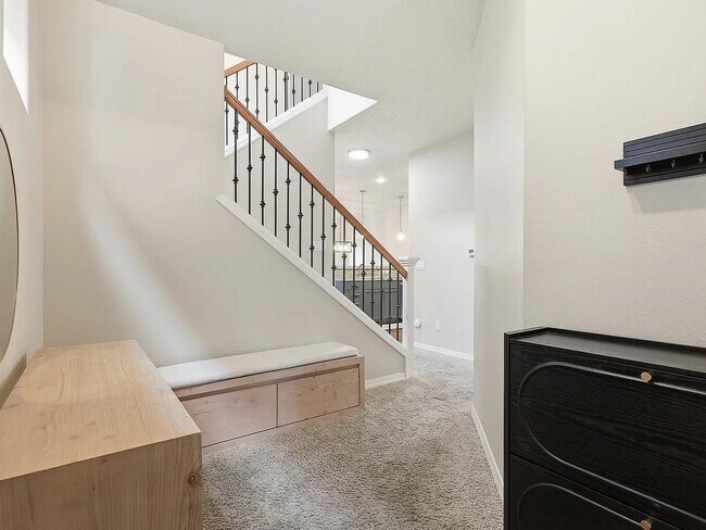 Foto del edificio - 61330 Huckleberry Pl