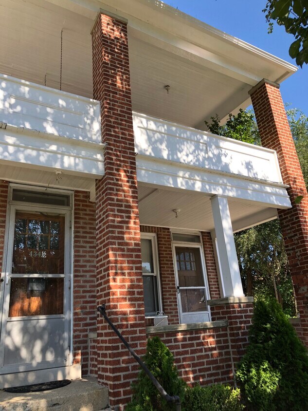 Foto principal - 434 1/2 Vermont Place