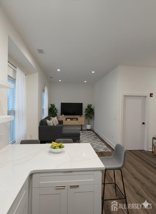 Foto del edificio - 581 Middlesex Ave