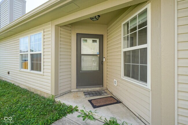 Foto del edificio - 1723 Farm Meadow Dr