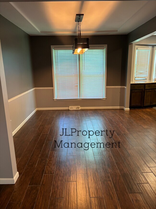 Foto del edificio - 10001 Century Ln