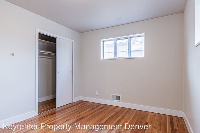 Foto del edificio - 5 br, 2 bath House - 7051 Ruth Way