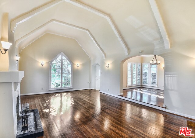 Building Photo - 302 S Mansfield Ave