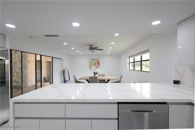 Foto del edificio - 1434 Archer St