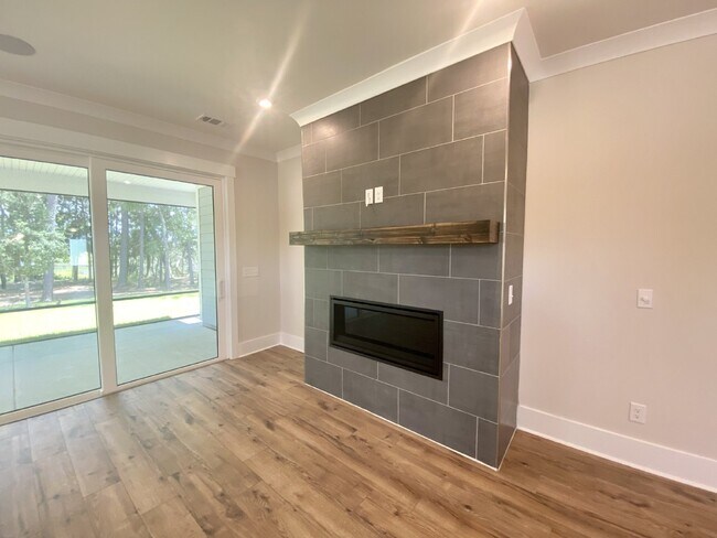 Building Photo - New Open Concept Home in Malind Bluff!