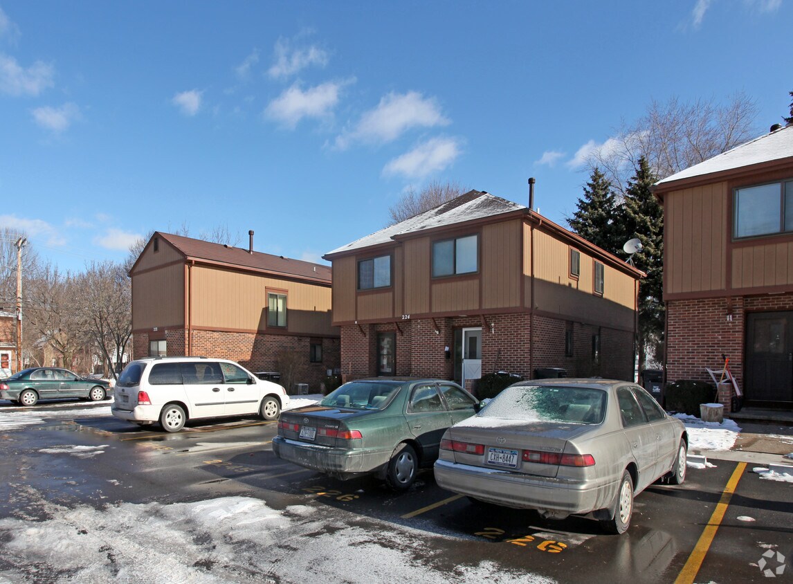 Foto del edificio - 216-226 Magnolia Ave